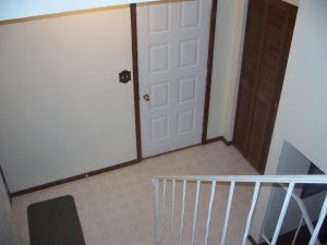 Entryway before photo 2017